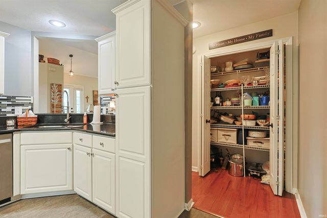 1353 Bridge Water Way Drive D 7, Mishawaka, IN 46545