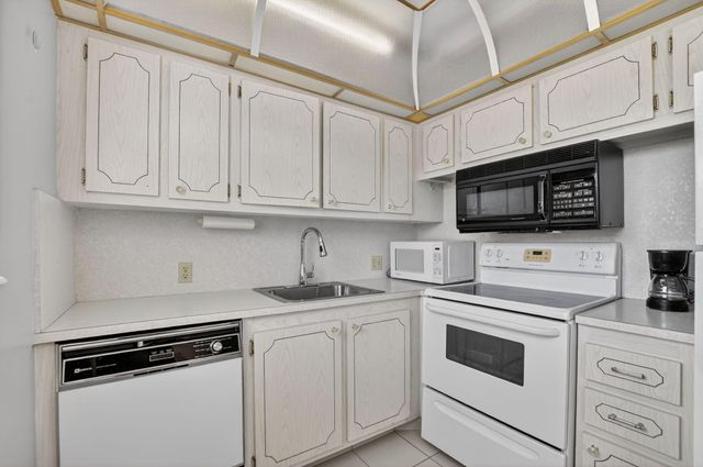 116 Preston C, Boca Raton, FL 33434