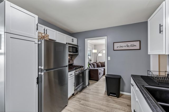 1451 Barclay Street, Muskegon, MI 49441