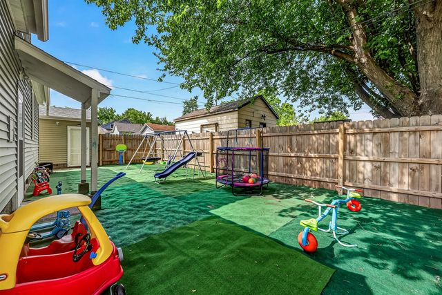 1451 Barclay Street, Muskegon, MI 49441