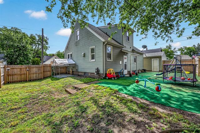 1451 Barclay Street, Muskegon, MI 49441