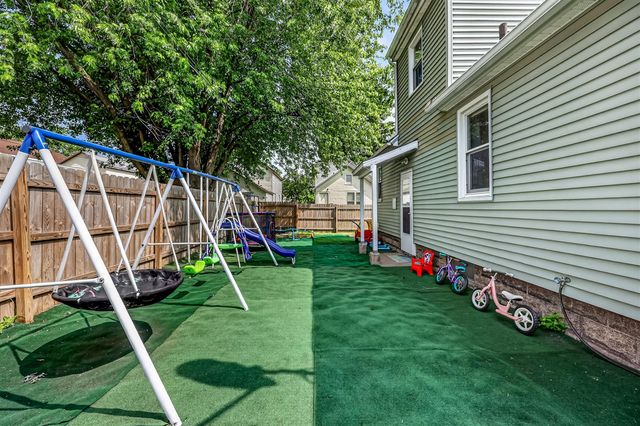 1451 Barclay Street, Muskegon, MI 49441