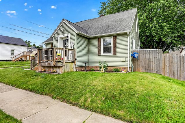 1451 Barclay Street, Muskegon, MI 49441