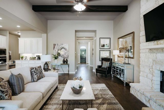 118 Double Eagle Ranch DR, Cedar Creek, TX 78612