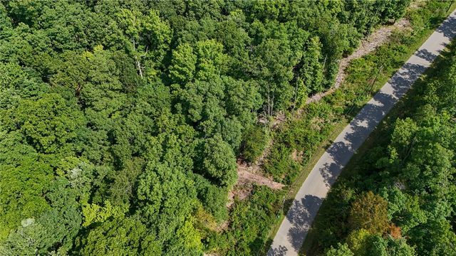 S Cheshnut Drive, Bella Vista, AR 72714