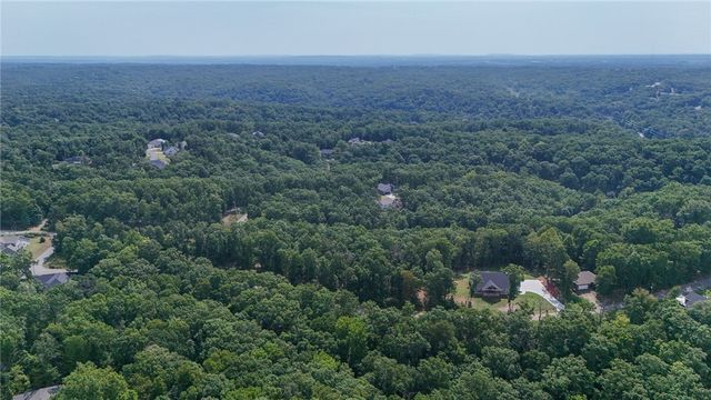 S Cheshnut Drive, Bella Vista, AR 72714
