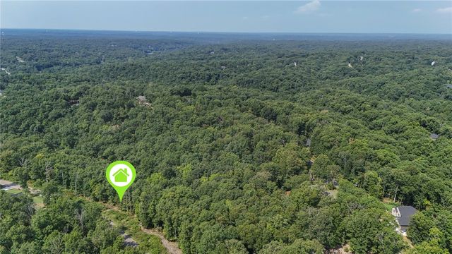 S Cheshnut Drive, Bella Vista, AR 72714