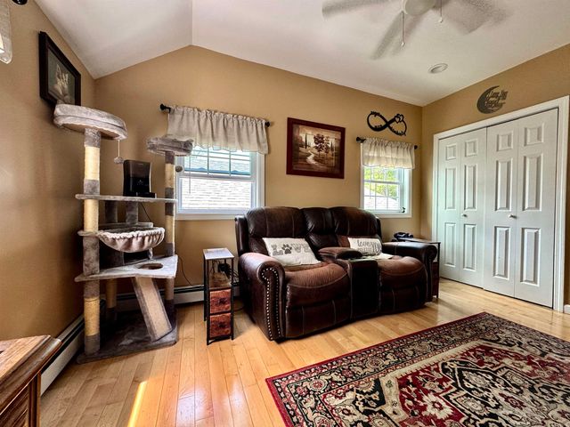 29 Lee Avenue, Manchester, NH 03109