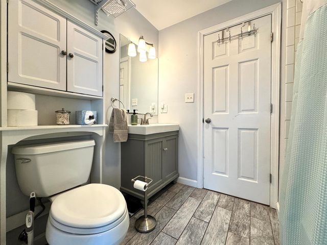 29 Lee Avenue, Manchester, NH 03109