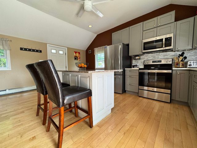 29 Lee Avenue, Manchester, NH 03109
