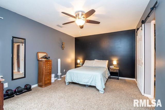 4521 W ROCKWELL Drive, Peoria, IL 61615