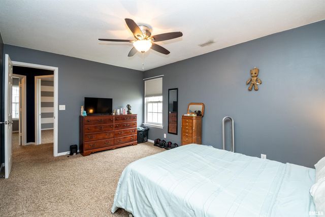 4521 W ROCKWELL Drive, Peoria, IL 61615