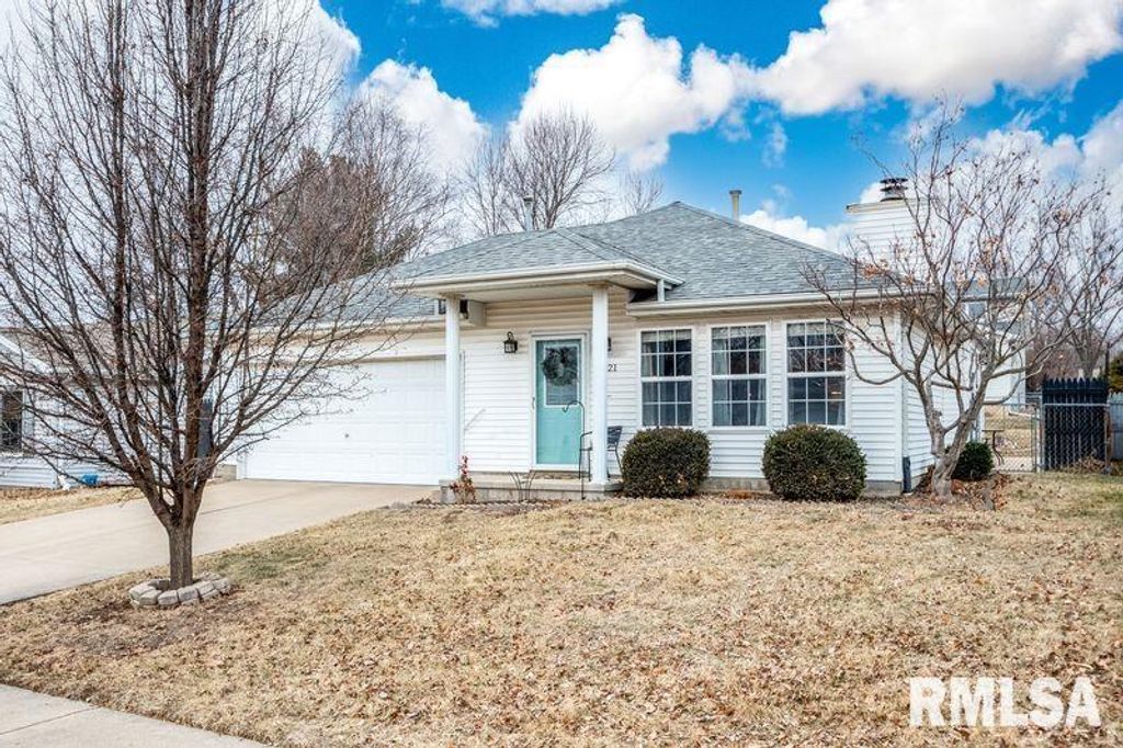 4521 W ROCKWELL Drive, Peoria, IL 61615