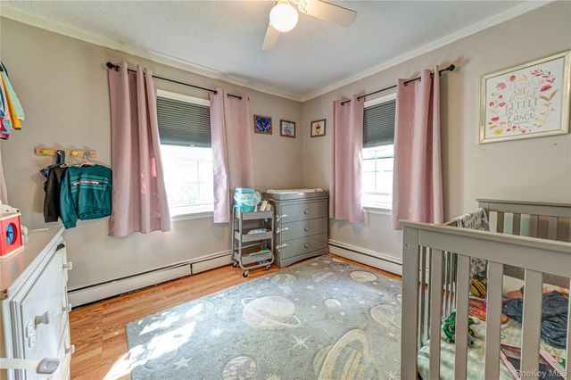 78 Cedar Oaks Avenue, Farmingville, NY 11738