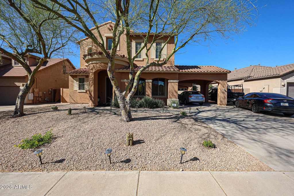 8888 W Rosewood Hills, Peoria, AZ 85383 — photo 2