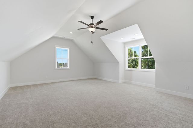 5855 Fisher Grove Rd, Greenbrier, TN 37073