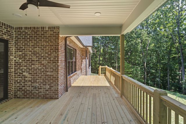 5855 Fisher Grove Rd, Greenbrier, TN 37073