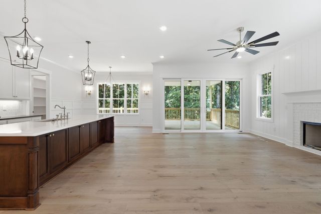 5855 Fisher Grove Rd, Greenbrier, TN 37073