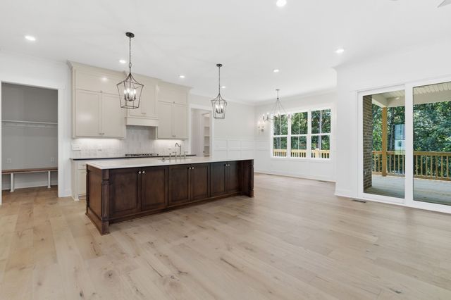 5855 Fisher Grove Rd, Greenbrier, TN 37073