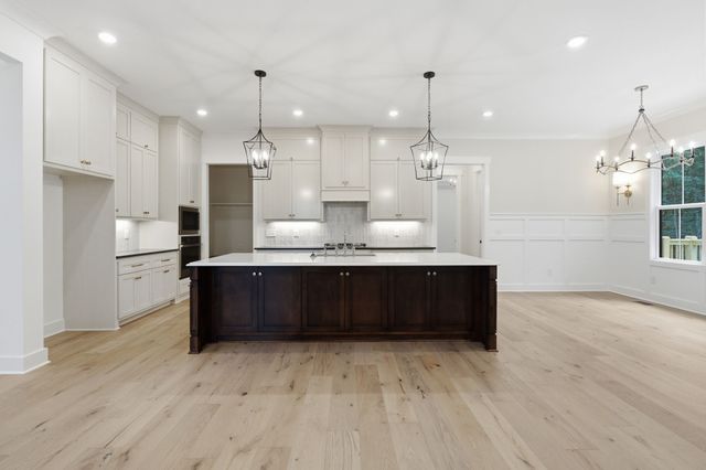 5855 Fisher Grove Rd, Greenbrier, TN 37073