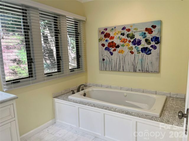 255 Gateway Drive 5, Lake Lure, NC 28746