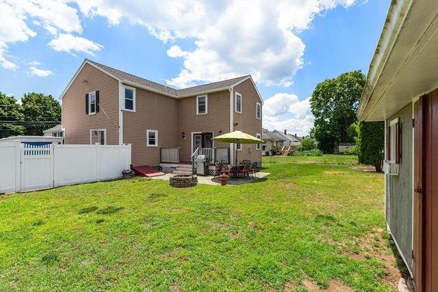 19 Altoona Rd, Dedham, MA 02026