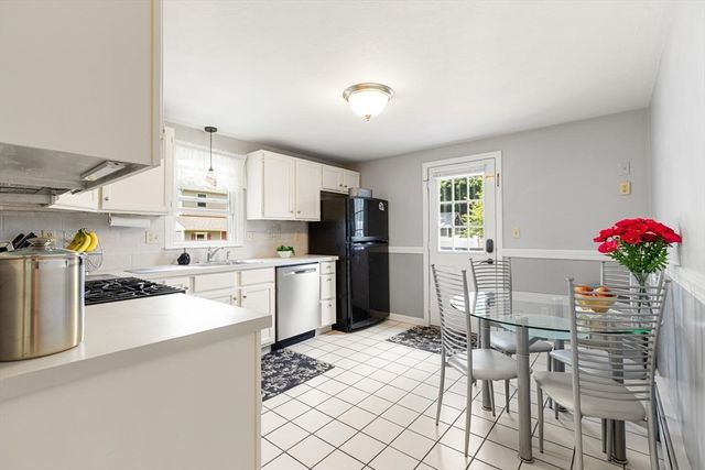 19 Altoona Rd, Dedham, MA 02026