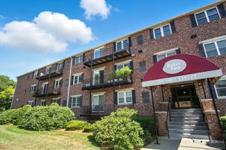 59 Mill St 305, Dracut, MA 01826