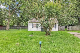 1045 CARROLTON AVE, Memphis, TN 38127