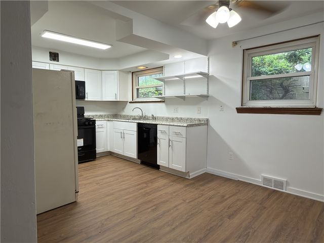 3474 Webster Ave, Schenley Heights, PA 15219