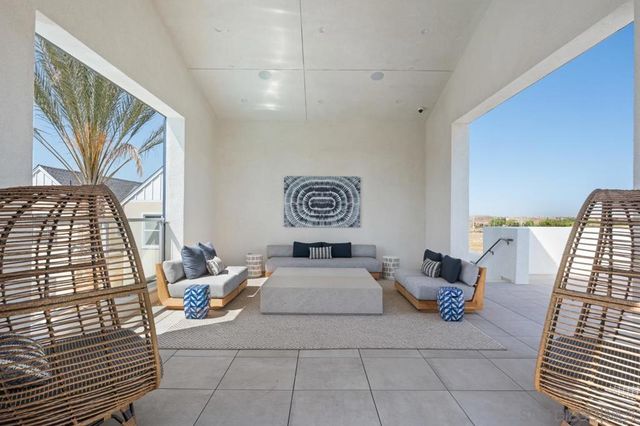 2075 Paseo Belluno 2, Chula Vista, CA 91913
