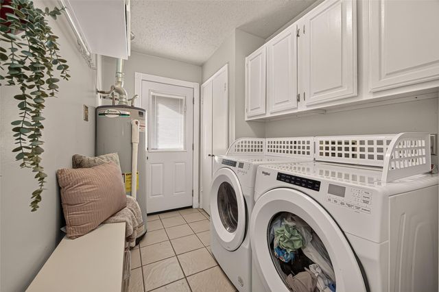9 Arlington Street, Conroe, TX 77301