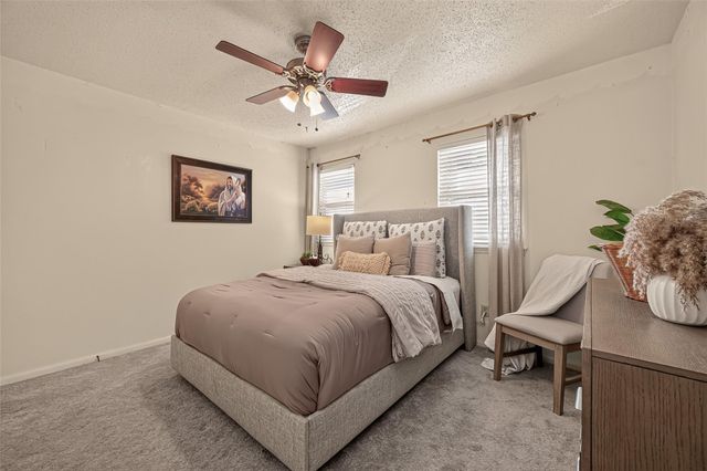 9 Arlington Street, Conroe, TX 77301