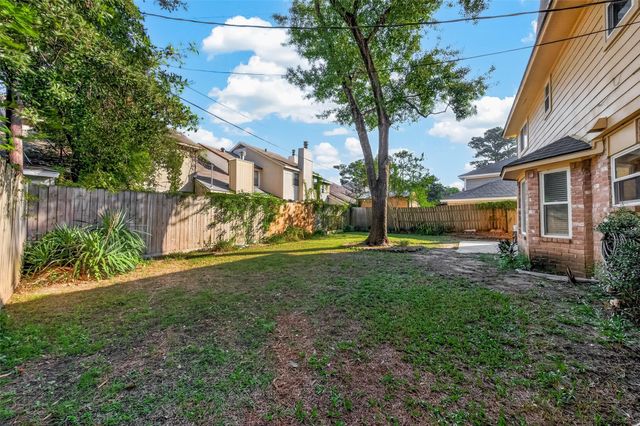 9 Arlington Street, Conroe, TX 77301