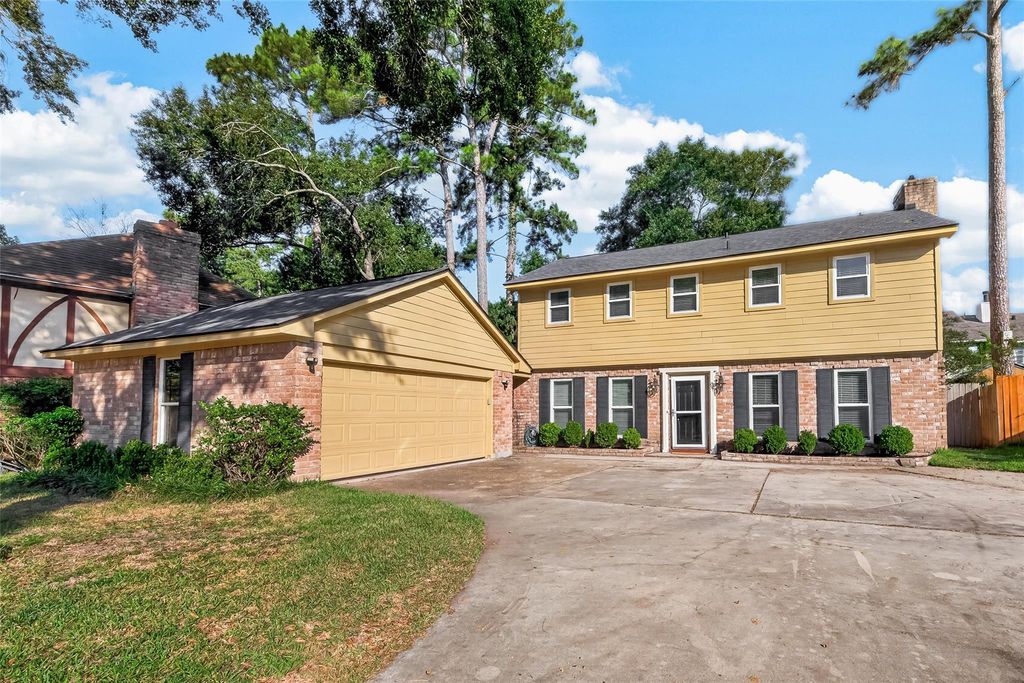 9 Arlington Street, Conroe, TX 77301