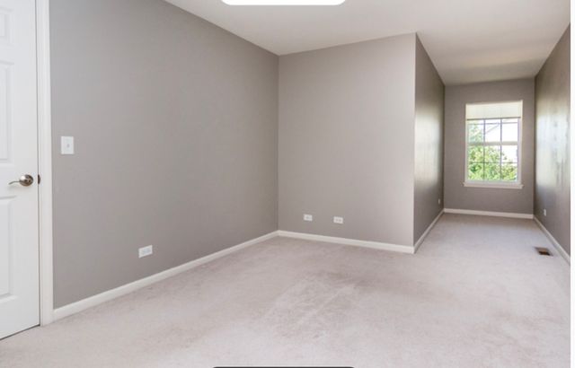 10S449 Carrington Circle, Burr Ridge, IL 60527