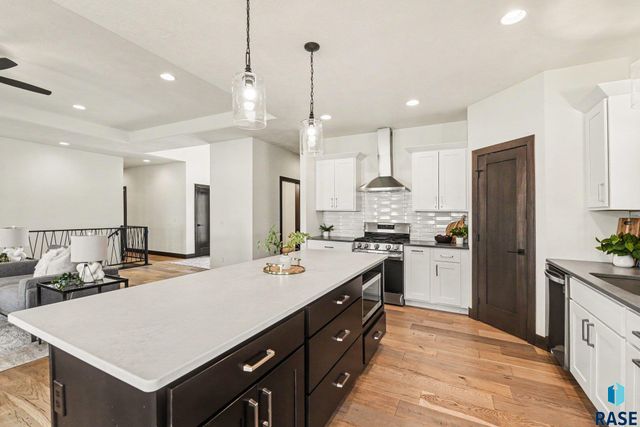 2500 W 95th St Street, Sioux Falls, SD 57108