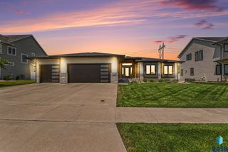 2500 W 95th St Street, Sioux Falls, SD 57108