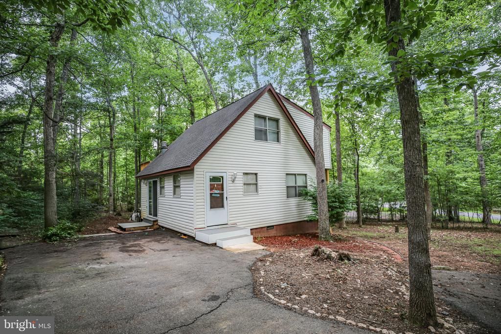 104 MONTICELLO CIR, Locust Grove, VA 22508