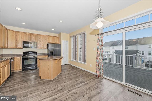 42 PAYNE ST, Charles Town, WV 25414