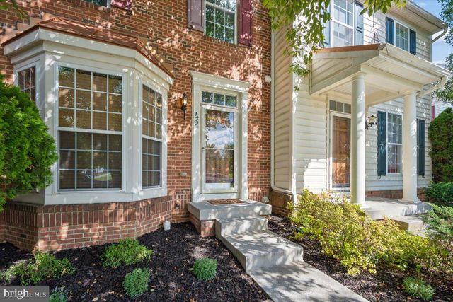 42 PAYNE ST, Charles Town, WV 25414