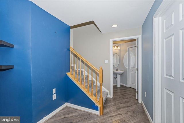 42 PAYNE ST, Charles Town, WV 25414