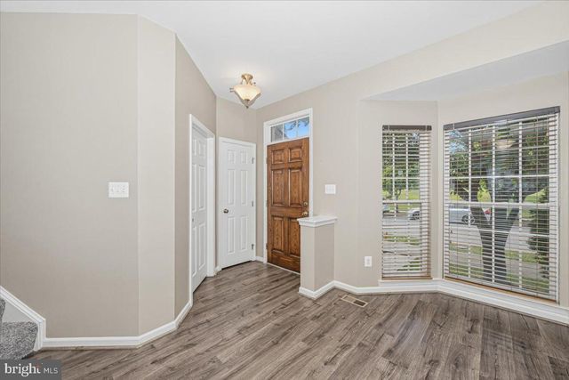 42 PAYNE ST, Charles Town, WV 25414