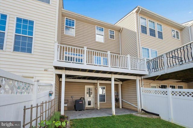 42 PAYNE ST, Charles Town, WV 25414