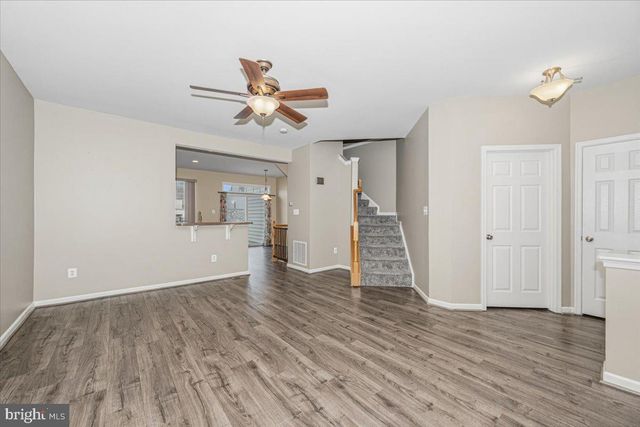 42 PAYNE ST, Charles Town, WV 25414