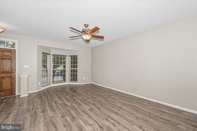 42 PAYNE ST, Charles Town, WV 25414