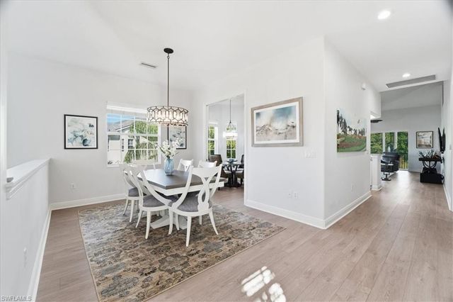 7842 Hawthorne DR 1703, Naples, FL 34113