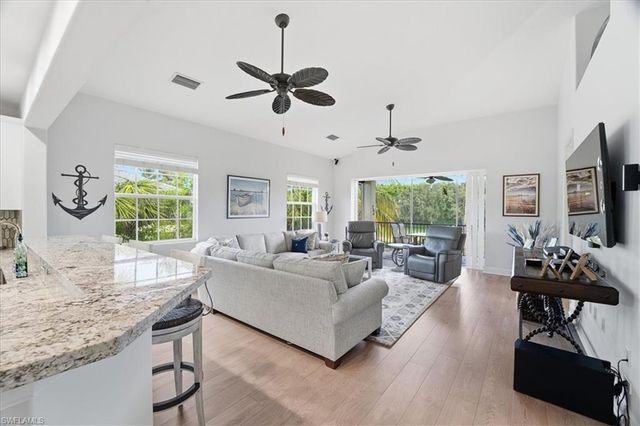 7842 Hawthorne DR 1703, Naples, FL 34113