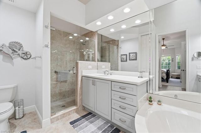 7842 Hawthorne DR 1703, Naples, FL 34113