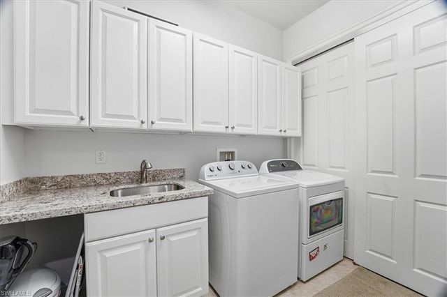 7842 Hawthorne DR 1703, Naples, FL 34113